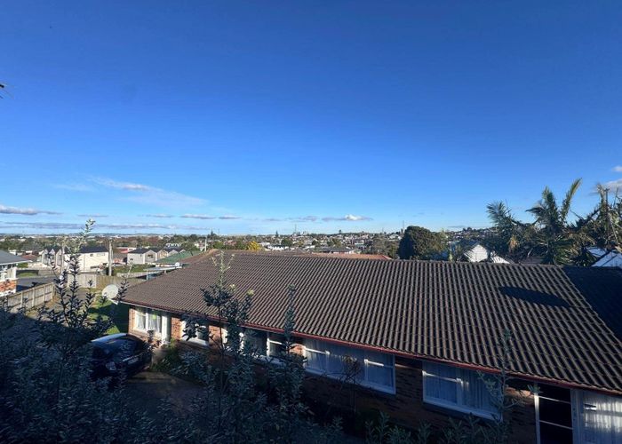  at 9/70A Barrack Road, Mount Wellington, Auckland City, Auckland