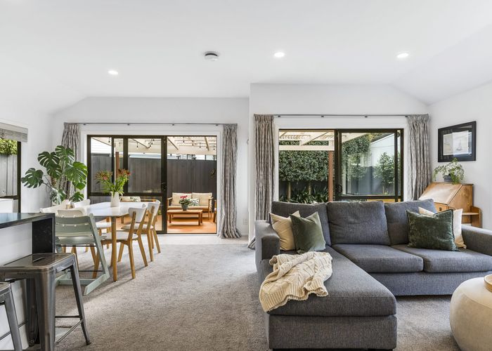  at 70A Oranga Avenue, Onehunga, Auckland