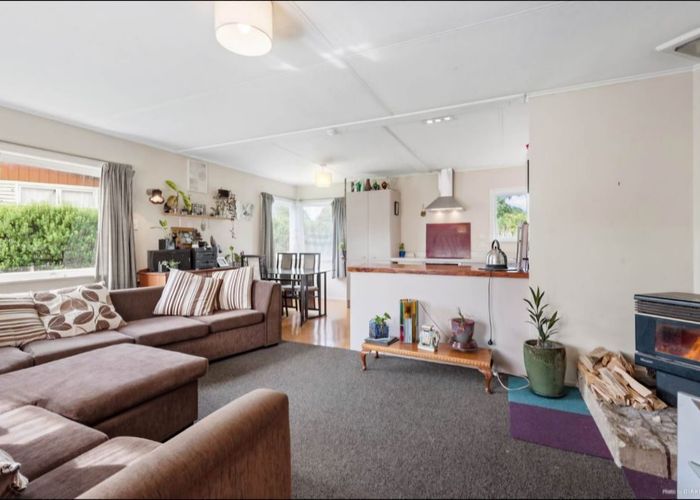  at 39 Kaiwaka Road, Waiuku, Waiuku