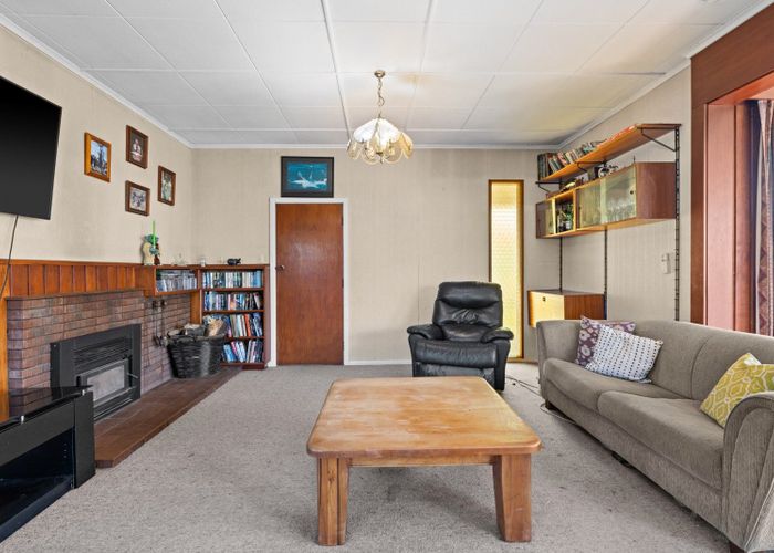 at 704 Park Road South, Akina, Hastings