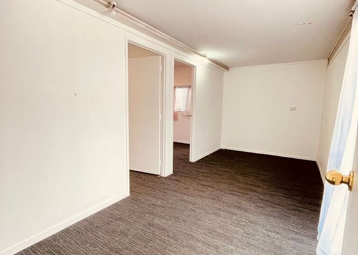  at 24 Eastdale Road, Avondale, Auckland