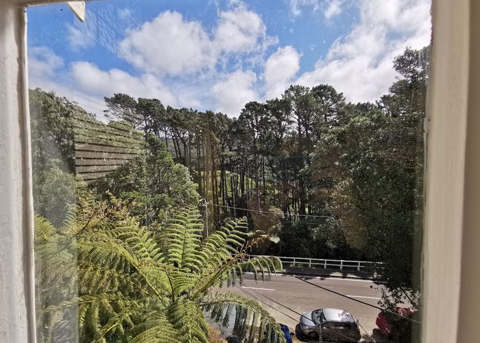 at 2/37 Wilton Road, Wadestown, Wellington