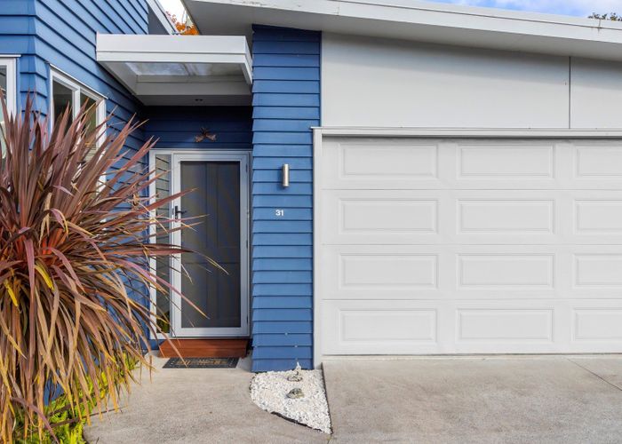  at 31 Wiltshire Drive, Huntington, Hamilton