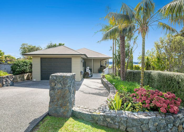  at 3 Woodlands Avenue, Snells Beach, Snells Beach