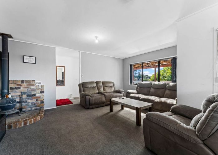  at 22 Granville Drive, Massey, Auckland
