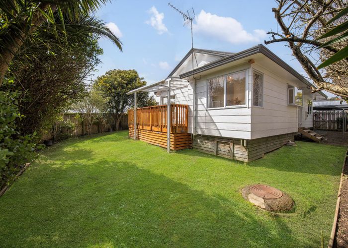  at 1/31 De Quincey Terrace, Highland Park, Manukau City, Auckland