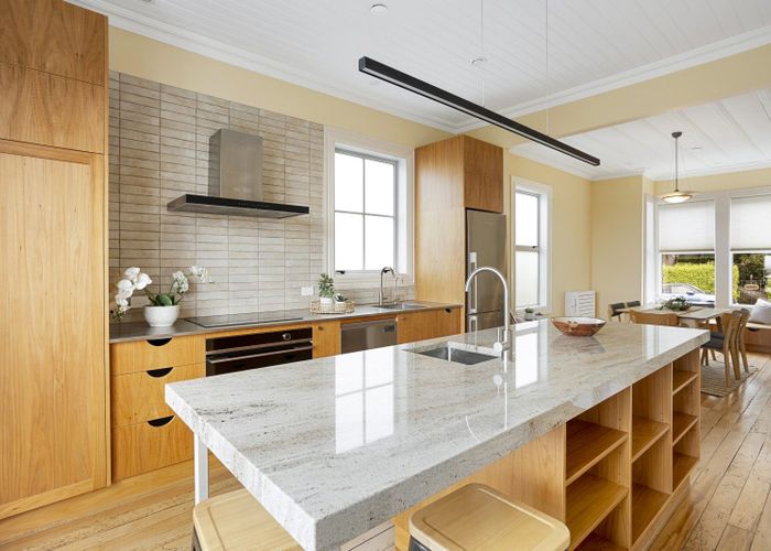  at 4 Granville Terrace, Belleknowes, Dunedin, Otago