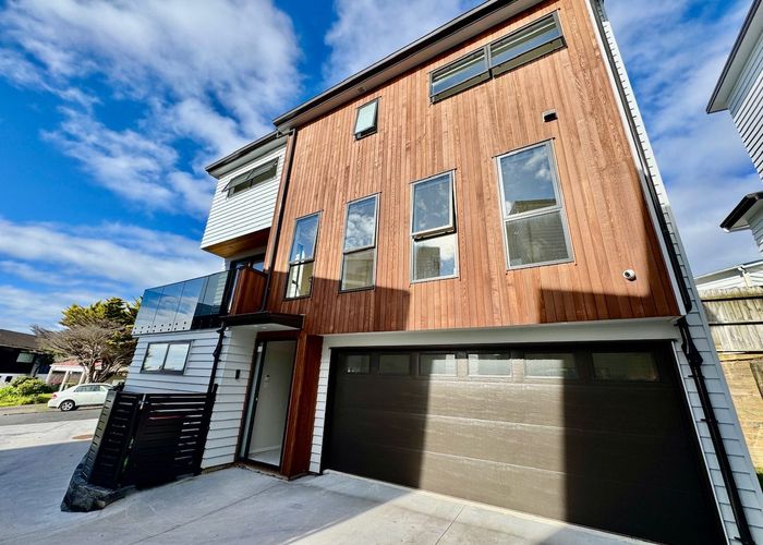  at 1C Sandford Street, Campbells Bay, North Shore City, Auckland