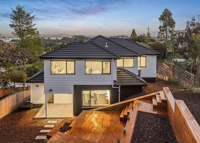  at 44 Chatswood Grove, Chatswood, North Shore City, Auckland