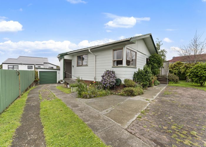  at 26 Rowandale Avenue, Manurewa, Manukau City, Auckland