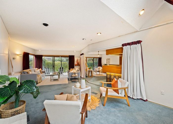  at 40 Browns Road, St. Albans, Christchurch City, Canterbury