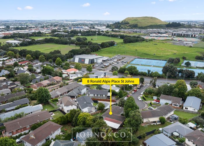  at 8 Ronald Algie Place, Saint Johns, Auckland