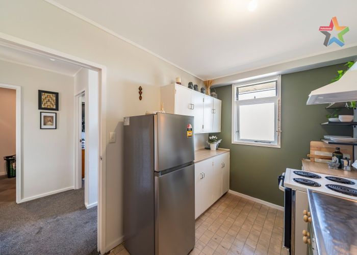 at 10/41 Barber Grove, Moera, Lower Hutt