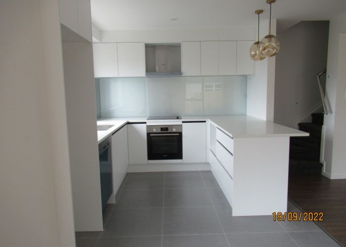  at 77E Penrose Road, Mount Wellington, Auckland