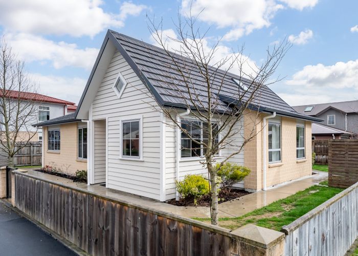  at 1 Yeats Grove, Trentham, Upper Hutt