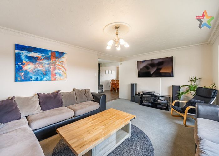  at 32 Invercargill Drive, Kelson, Lower Hutt