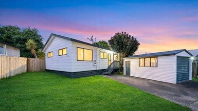  at 4/3 Barneys Farm Road, Clendon Park, Auckland