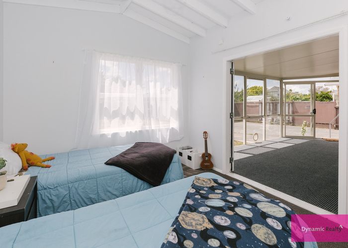  at 33 Slacks Road, Awapuni, Palmerston North