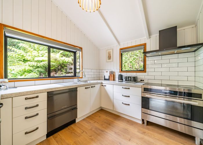  at 34 Wyndham Road, Pinehaven, Upper Hutt, Wellington