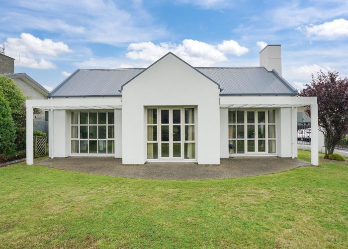  at 117 Gala Street, Queens Park, Invercargill