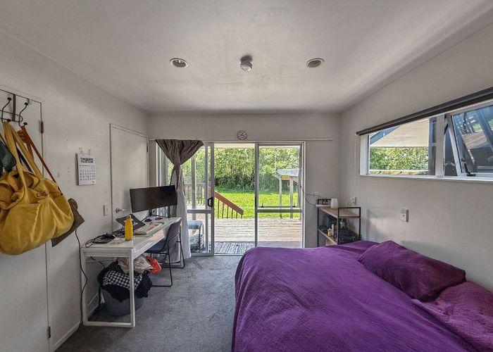  at 194 Main Road South, Raumati South, Kapiti Coast, Wellington