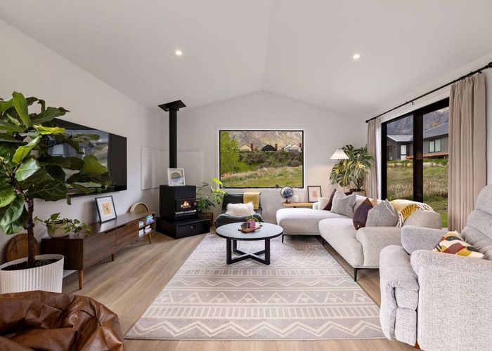  at 25 Spur Ridge Rise, Jacks Point, Queenstown-Lakes, Otago