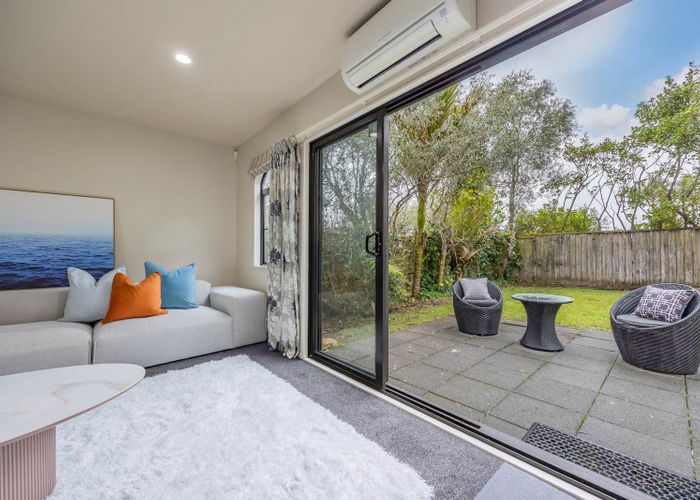  at 10/41 The Avenue, Albany, North Shore City, Auckland