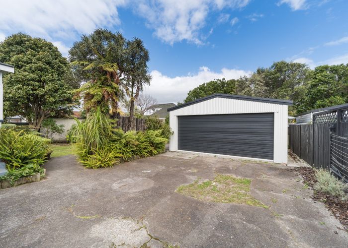  at 8 Frederick Street, Terrace End, Palmerston North, Manawatu / Whanganui