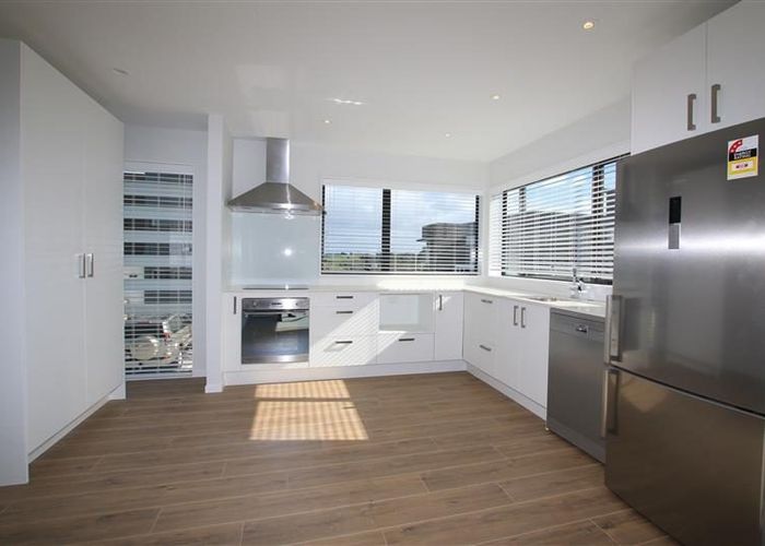  at 2 Carder Court, Hobsonville, Waitakere City, Auckland