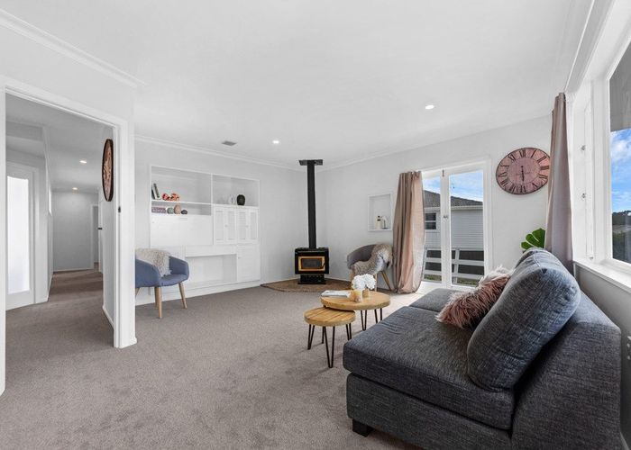  at 10 Mildmay Road, Henderson, Waitakere City, Auckland