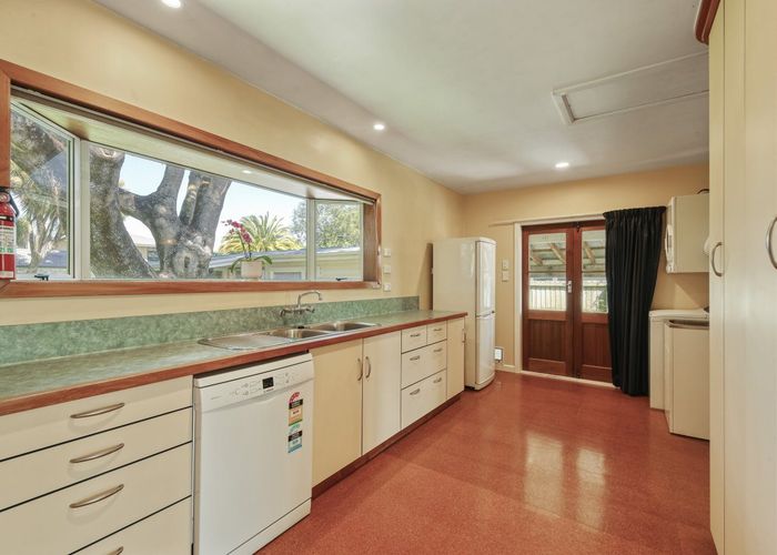  at 130 Jeffreys Road, Strowan, Christchurch City, Canterbury