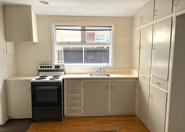  at 2 Holliss Avenue, Cashmere, Christchurch City, Canterbury