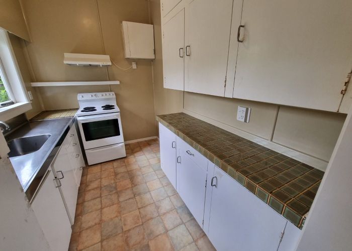  at 2/7 Harrison Avenue, Belmont, North Shore City, Auckland