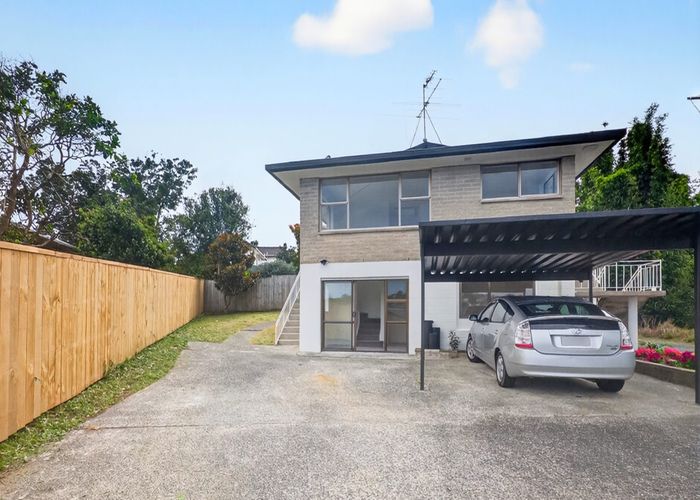  at 1/23 Ramillies Place, Glenfield, Auckland