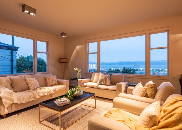  at 11 Stowe Hill, Thorndon, Wellington