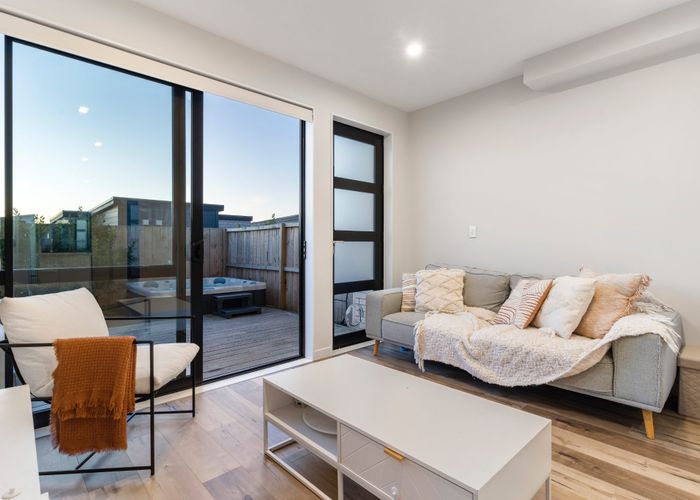  at 14 Matakohe Road, Westgate, Waitakere City, Auckland