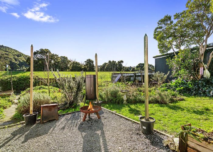  at 85 Holdsworth Avenue, Trentham, Upper Hutt