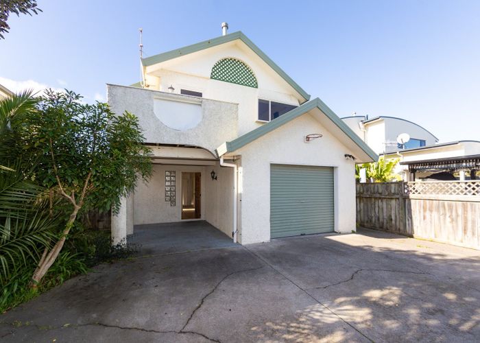 For sale 218 Te Awa Avenue, Awatoto, Napier, Hawke's Bay homes.co.nz