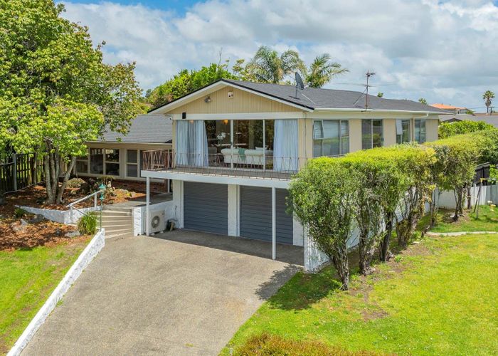  at 6 Jill Place, Hill Park, Manukau City, Auckland