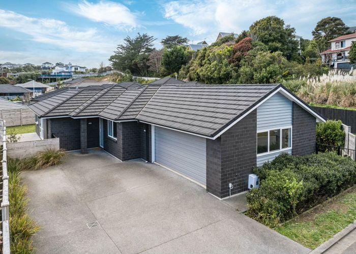 at 33 Tradewinds Drive, Whitby, Porirua, Wellington