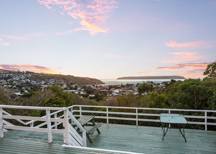  at 6 De Castro Place, Titahi Bay, Porirua, Wellington