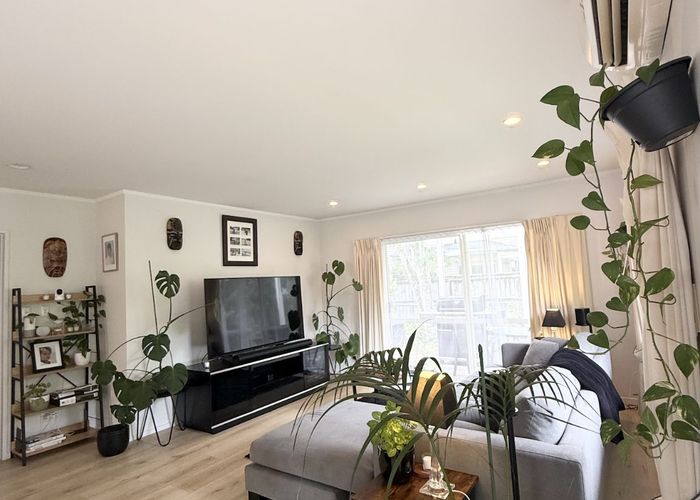  at 89C Nile Road, Milford, North Shore City, Auckland