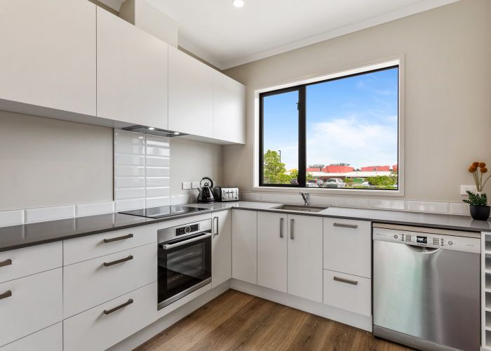  at 4/4 Onekiritea Drive, Hobsonville, Waitakere City, Auckland