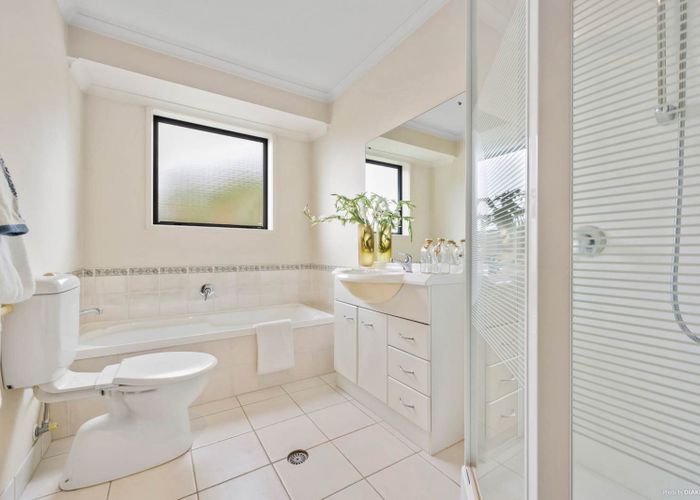  at 102D Taylor Street, Blockhouse Bay, Auckland City, Auckland