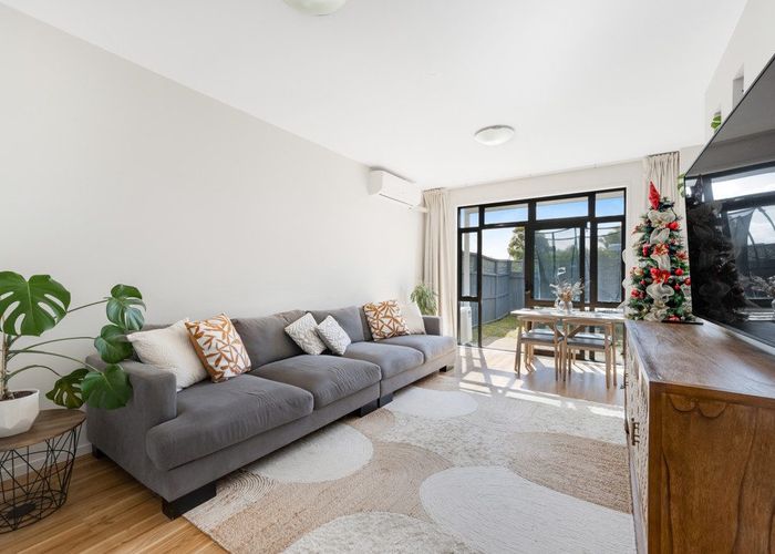  at 111/2 Armoy Drive, East Tamaki, Manukau City, Auckland