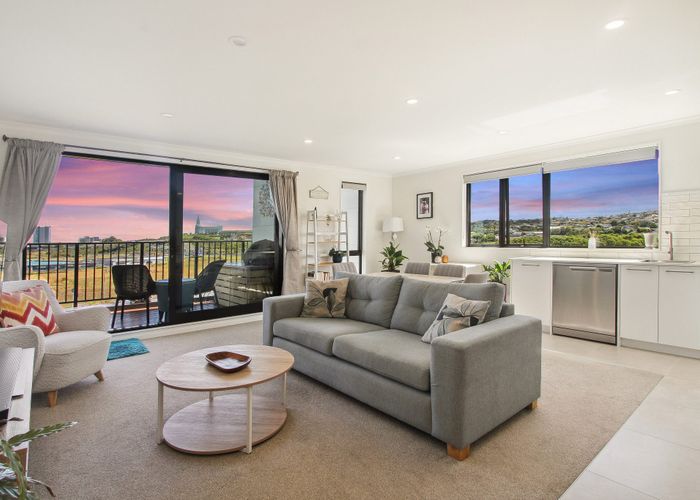  at 8/1 Coral Tree Avenue, Manukau, Manukau City, Auckland