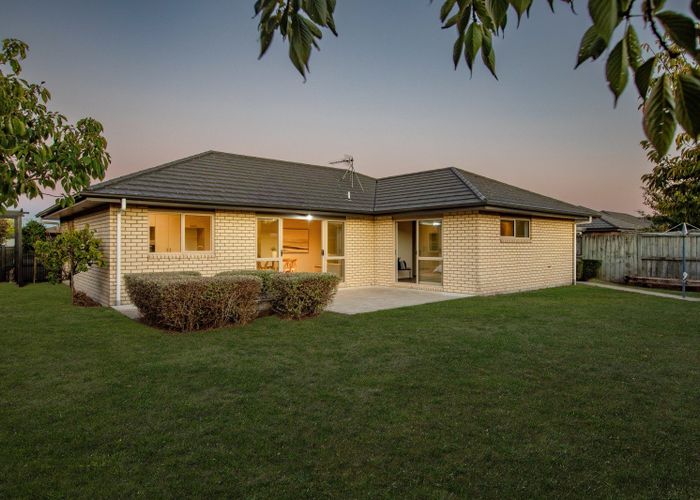  at 17 Wessex Place, Rototuna North, Hamilton