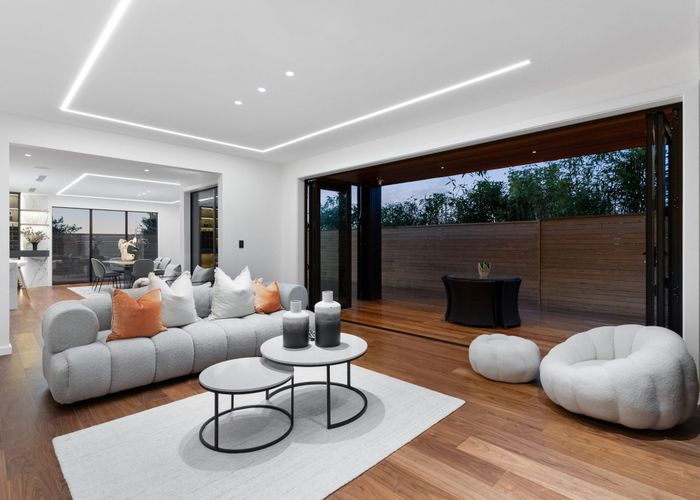  at 4 Taku Close, Long Bay, Auckland