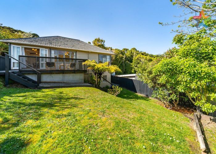  at 3 Montgomery Avenue, Karori, Wellington