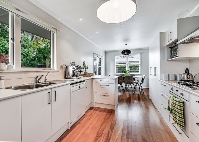  at 8 Springfield Crescent, Enderley, Hamilton